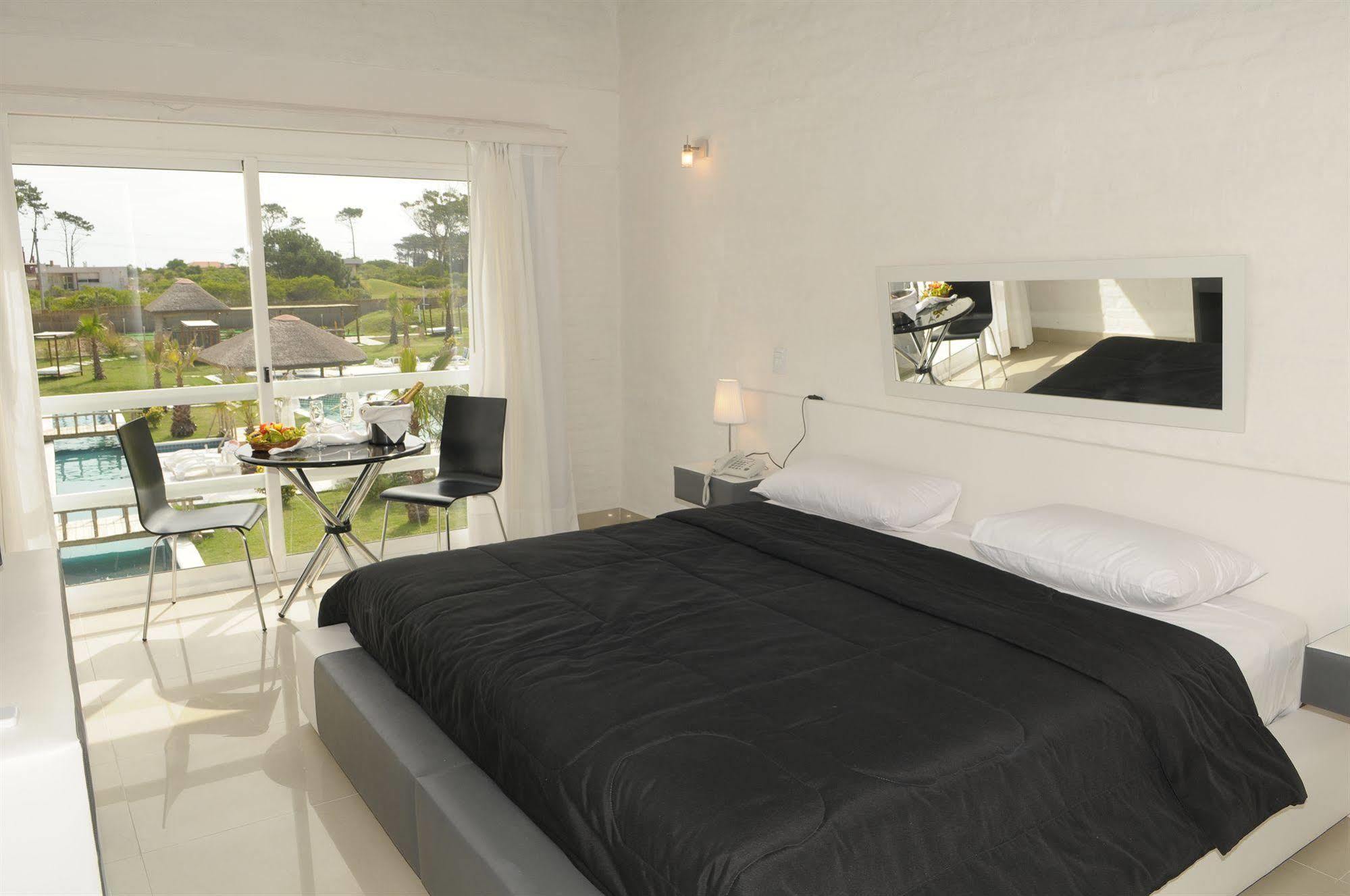Palmeras Beach Hotel Chihuahua Extérieur photo