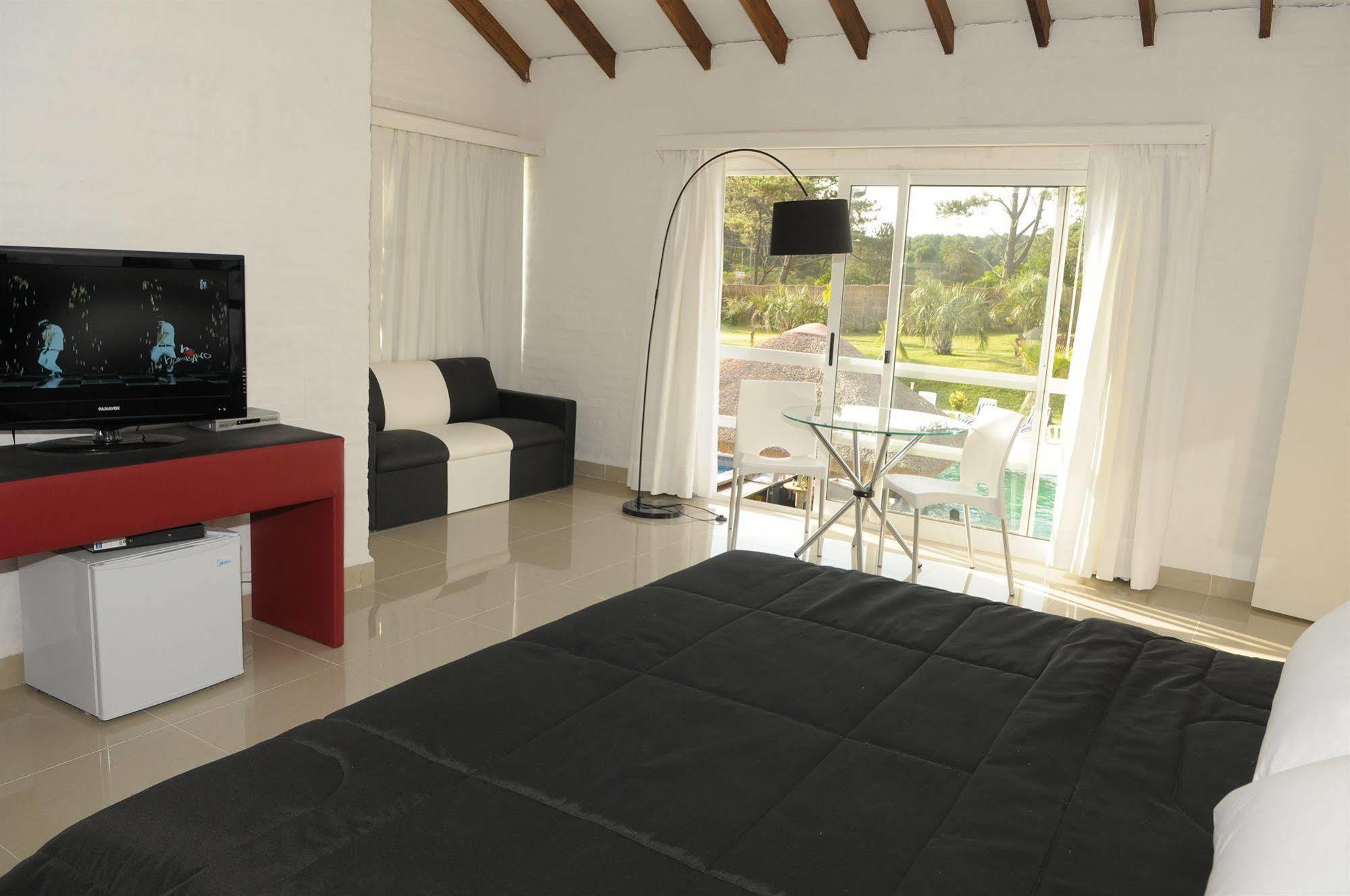 Palmeras Beach Hotel Chihuahua Extérieur photo