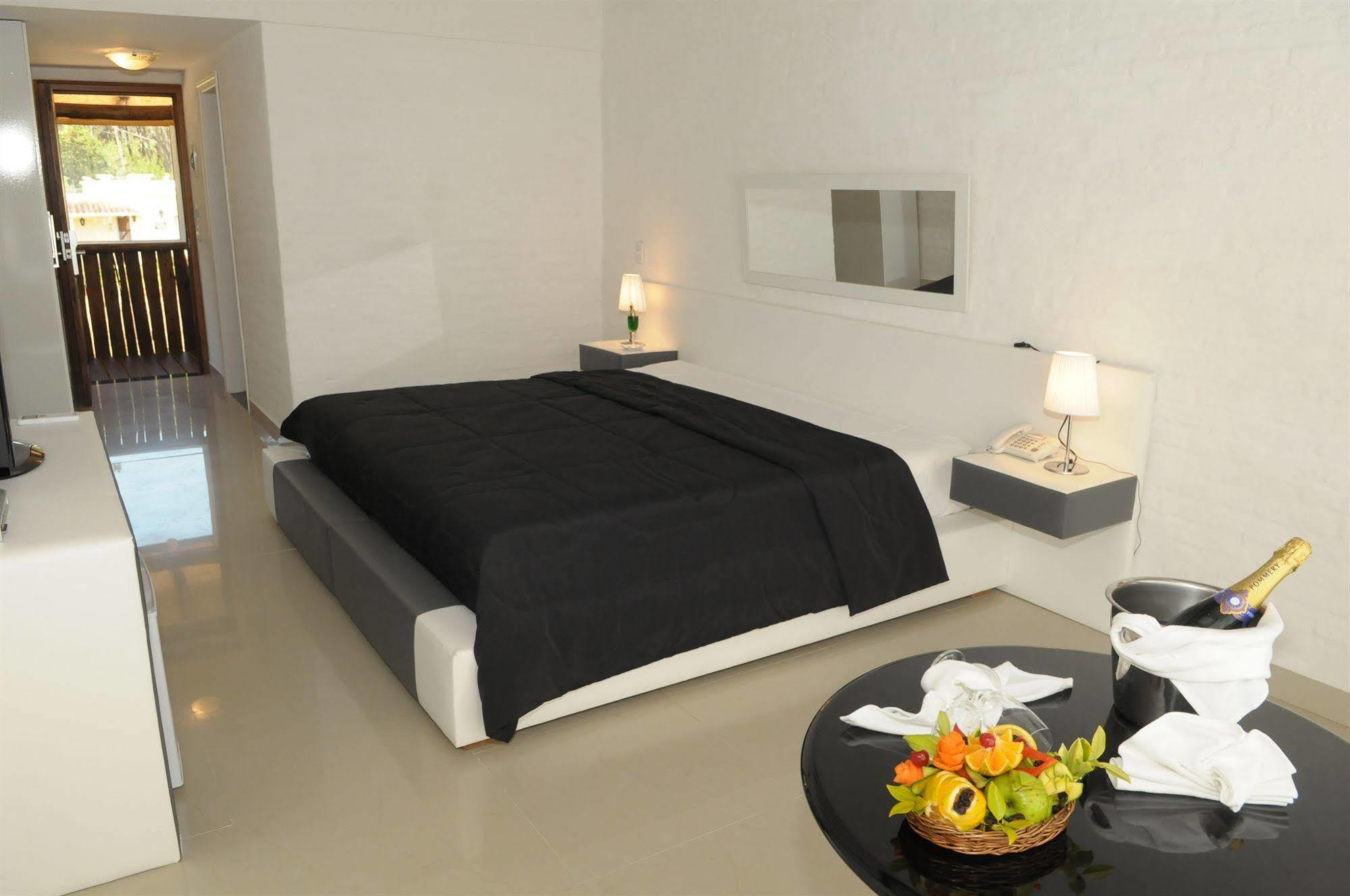 Palmeras Beach Hotel Chihuahua Extérieur photo